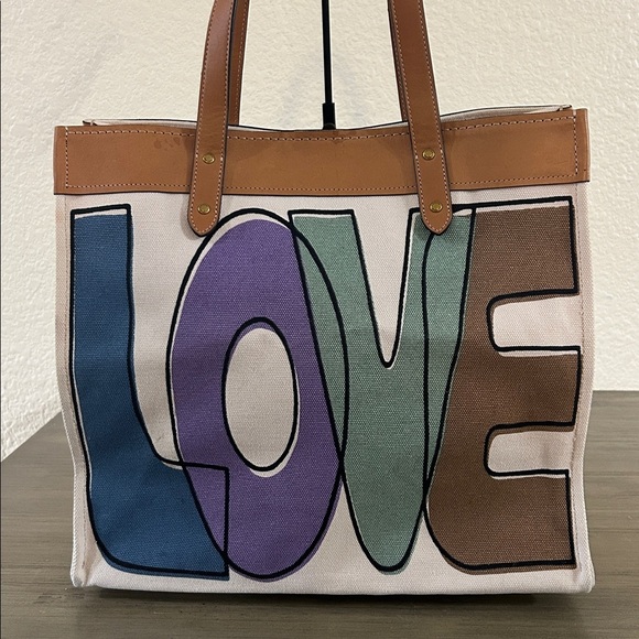 Coach 89236 Tote 38 With Love Print - Picture 3 of 17